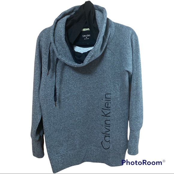 Calvin Klein Tops - Calvin Klein Sweatshirt